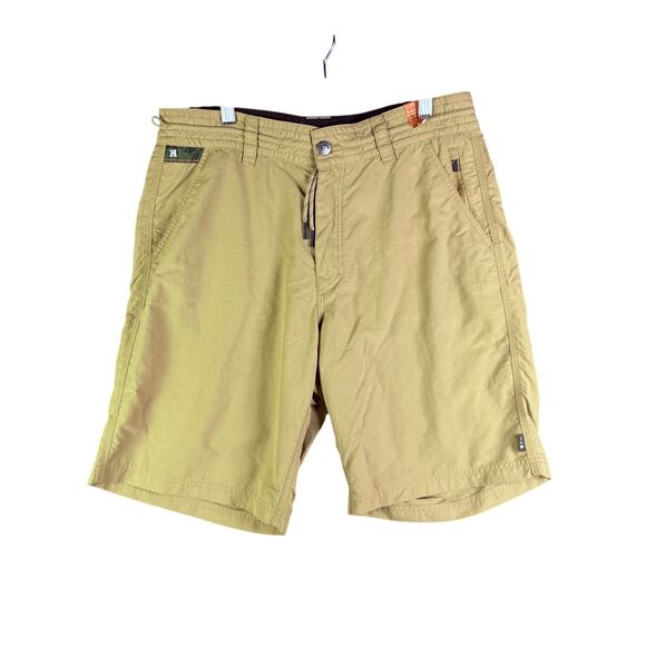 Howler Bros Horizon Hybrid 2.0 Activewear Woven Shorts Tan 10" Inseam Men 32 NEW - Picture 1 of 10